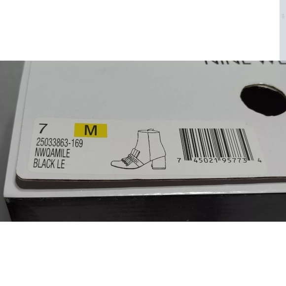 Nine West Qamile Black Leather Booties Studded Fringe Side Zipper Size 7M - Picture 10 of 10